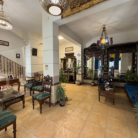 Osiris Pyramids View Inn